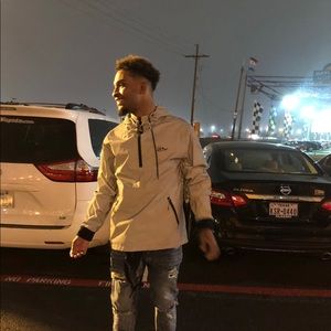 Meet your Posher, Jay